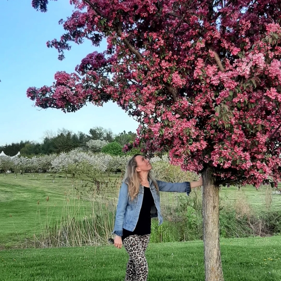 Join Slow Seconds for a Poshmark Live! - Like Post for Live Show Notifications - Picture 3 of 4